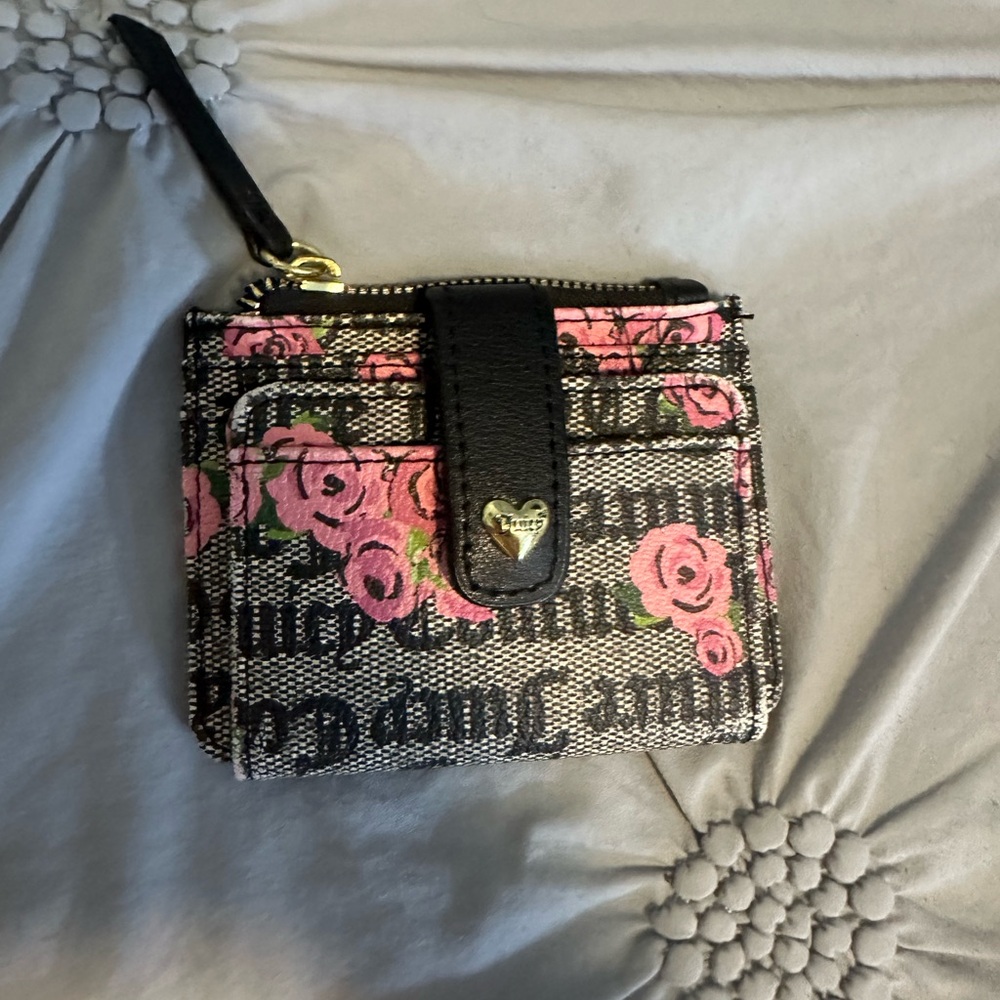 BNWOT Juicy couture coin + card holder
